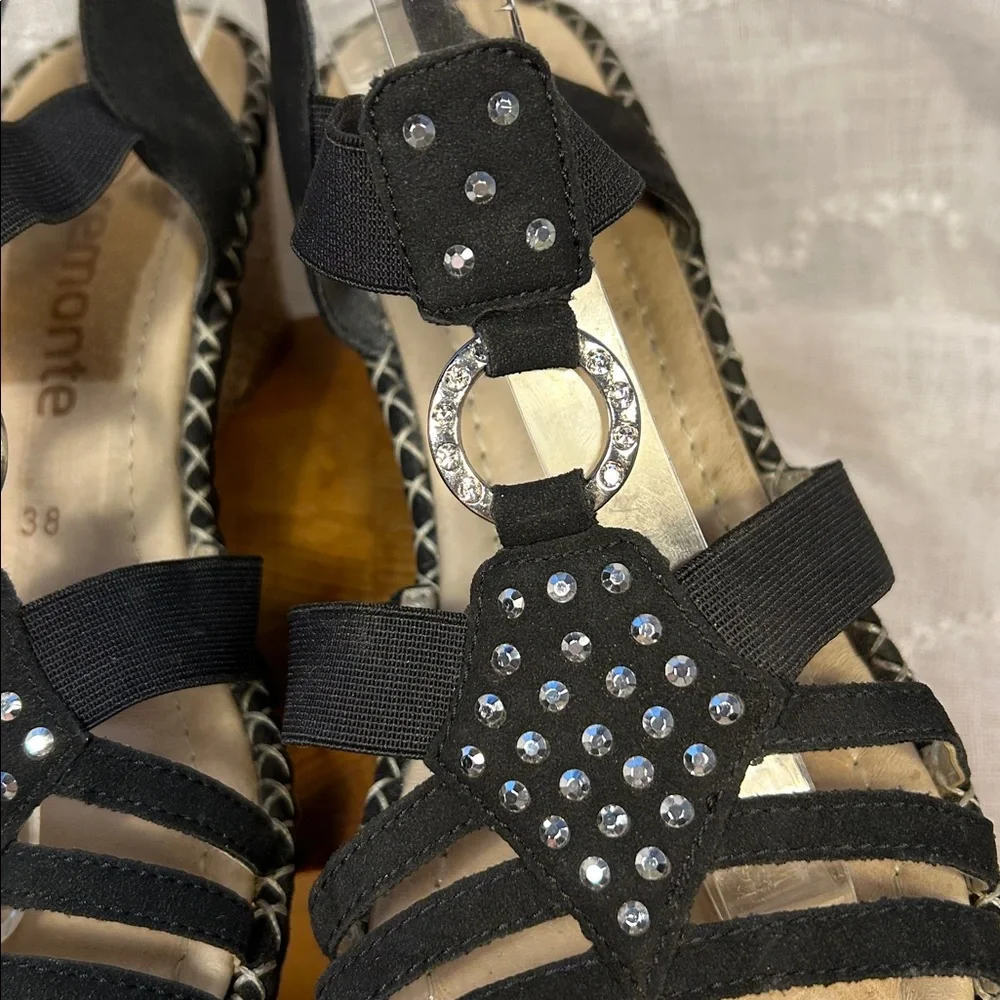 Remonte almost NEW leather elastic straps wedge shoes